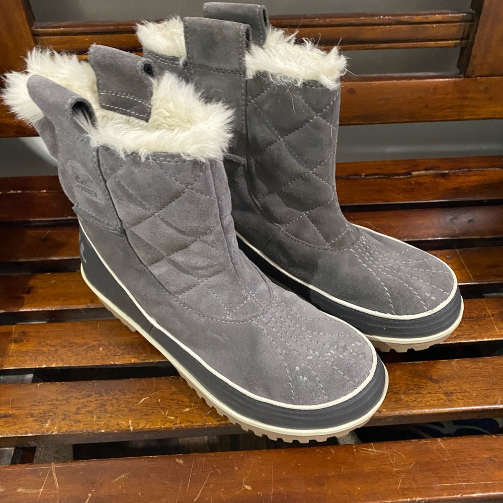 Sorel Womens Black, gray, and Tan Waterproof Boots